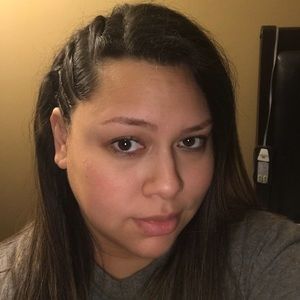 Meet your Posher, Gloria